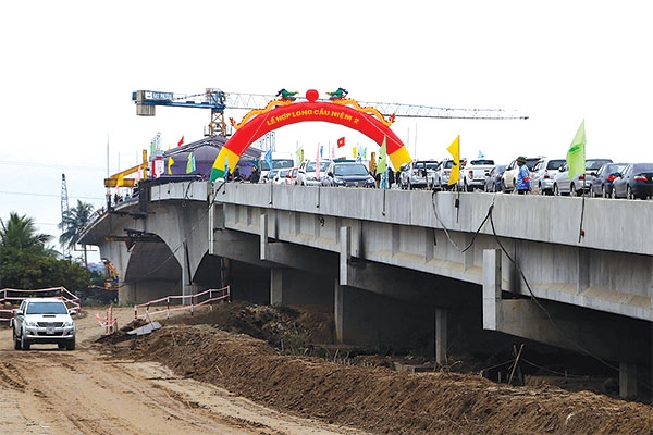 Xây dựng công trình cầu, cảng - Xây Dựng Thuận Hòa Phát - Công Ty TNHH Cơ Khí Xây Dựng Thương Mại Thuận Hòa Phát